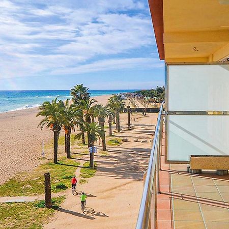 Awesome Apartment In Santa Susanna With Kitchen Eksteriør bilde